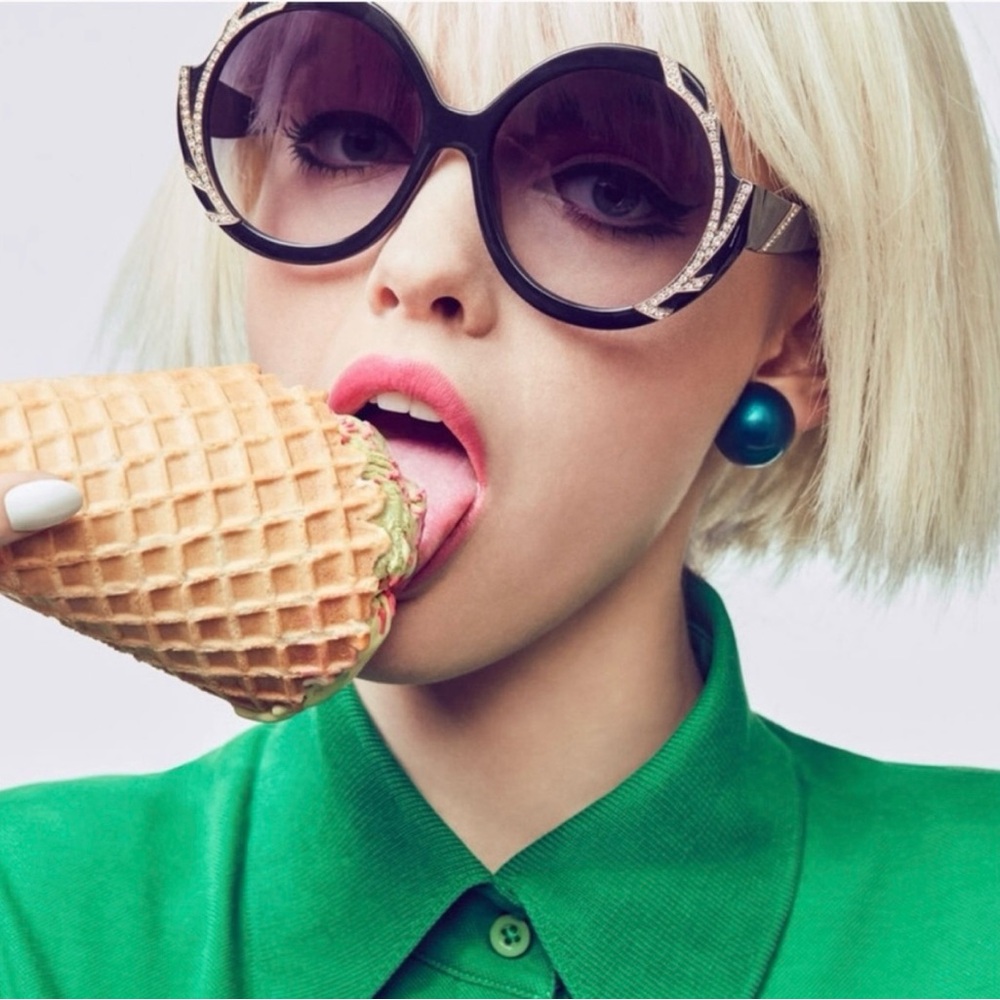 ALICE + OLIVIA Stacey Round Swarovski Sunglasses - Picture 4 of 6